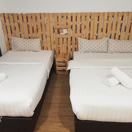Hotel Zamburger Kota Warisan 雪邦 外观 照片