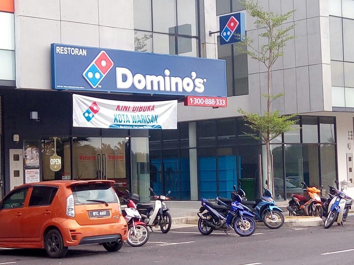 Hotel Zamburger Kota Warisan 雪邦 外观 照片