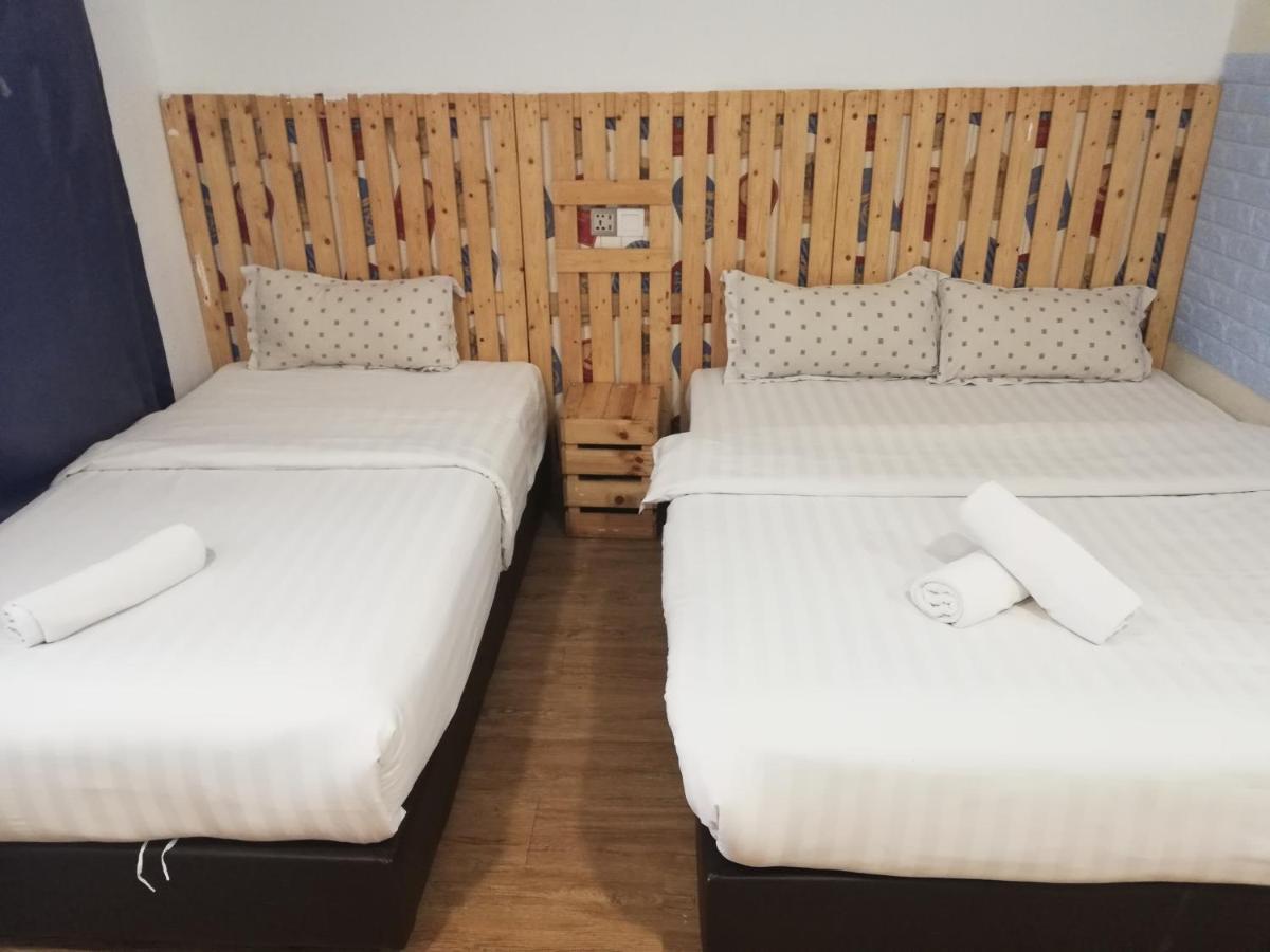 Hotel Zamburger Kota Warisan 雪邦 外观 照片